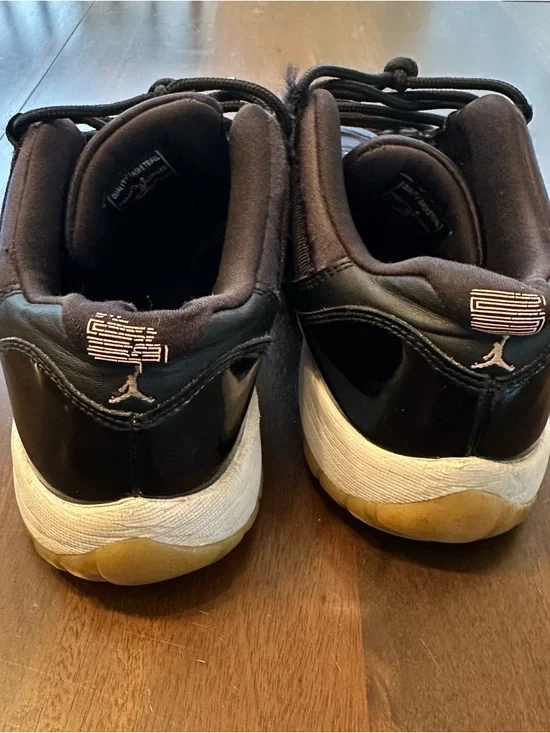 Youth 6Y Nike Air Jordan 11 Retro Low Sneakers Black Bleach Coral - Picture 4 of 9